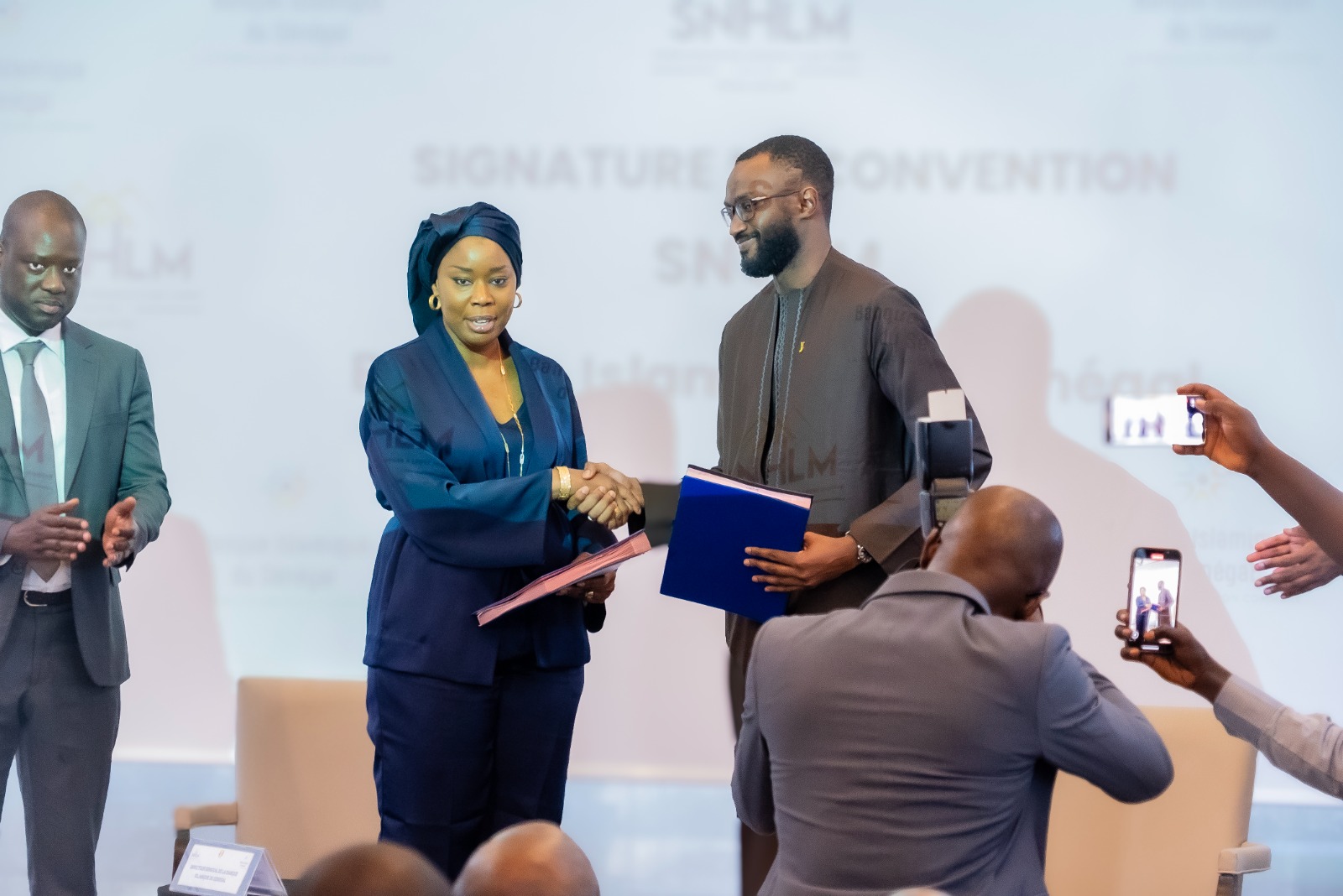 Signature d'une convention stratégique entre la SN HLM et la Banque Islamique du Sénégal (BIS)